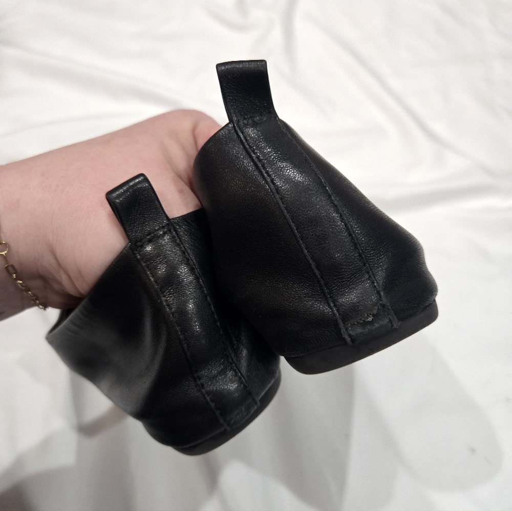 Andre Assous Black Nalah Leather Flats Size 9 - Picture 2 of 8